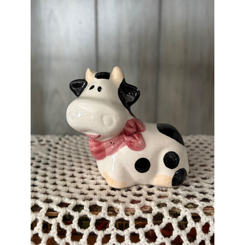 Vintage Hand Painted Ceramic Cow Figurine Pink Bandana Farmhouse Decor 3 Inch